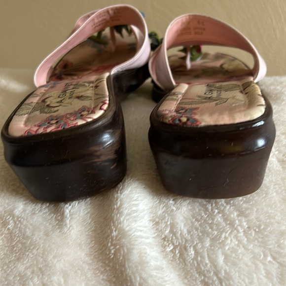 A Giannetti Wedges - Picture 5 of 8